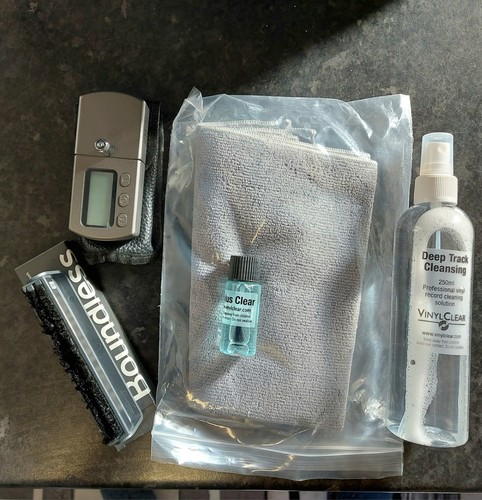 Vinyl record cleaning kit and - vinyl,